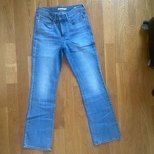 Levi's Bootcut Jeans Light Wash NEW Size 28